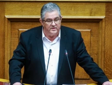 Επίθεση Δ. Κουτσούμπα προς Κ. Γαβρόγλου - «Είσαι υπουργός της αμάθειας - Άσε το αθώο υφάκι και μίλα ντόμπρα»